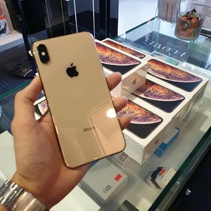 APPLE IPHONE XS GOLD.jpg